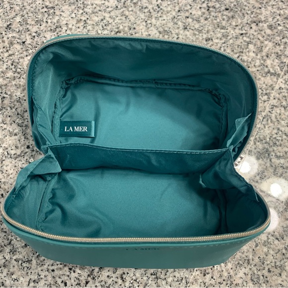 La Mer Creme de la Mer Moisurizing Cream Gift Set. - Picture 8 of 8